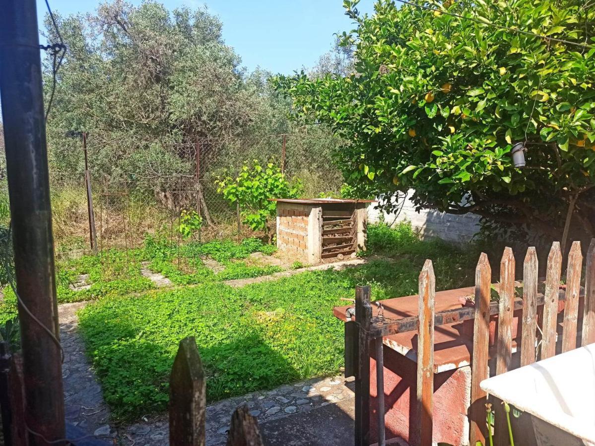Zephyr Guest House Lefokastro Buitenkant foto